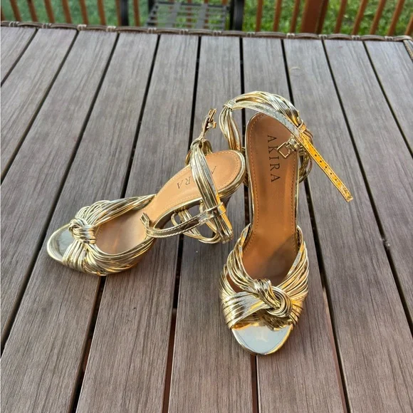 Akira Gold strap around the ankle heels. - Picture 2 of 5